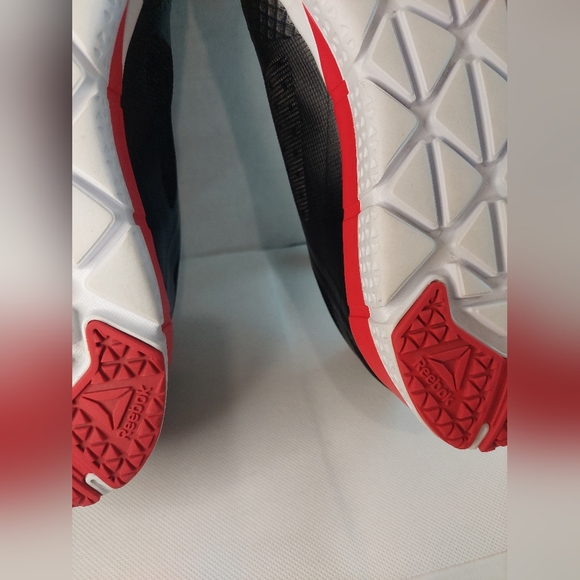 Reebok Trainflex Men's Black, Red, White and Grey Size USA 12 BD4912 Shoes - Picture 7 of 12